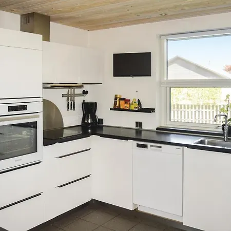 Three-bedroom Holiday In * פרדריקשבן