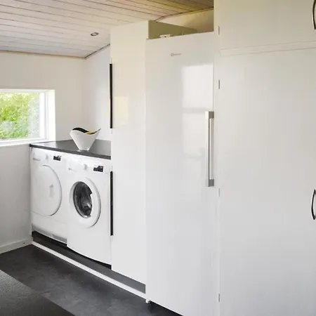 בית נופש Three-bedroom Holiday In *
