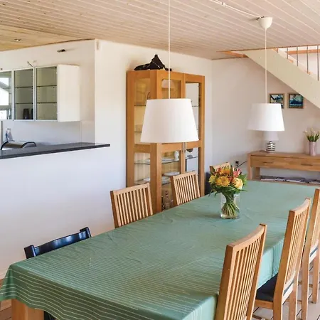 Three-bedroom Holiday In *